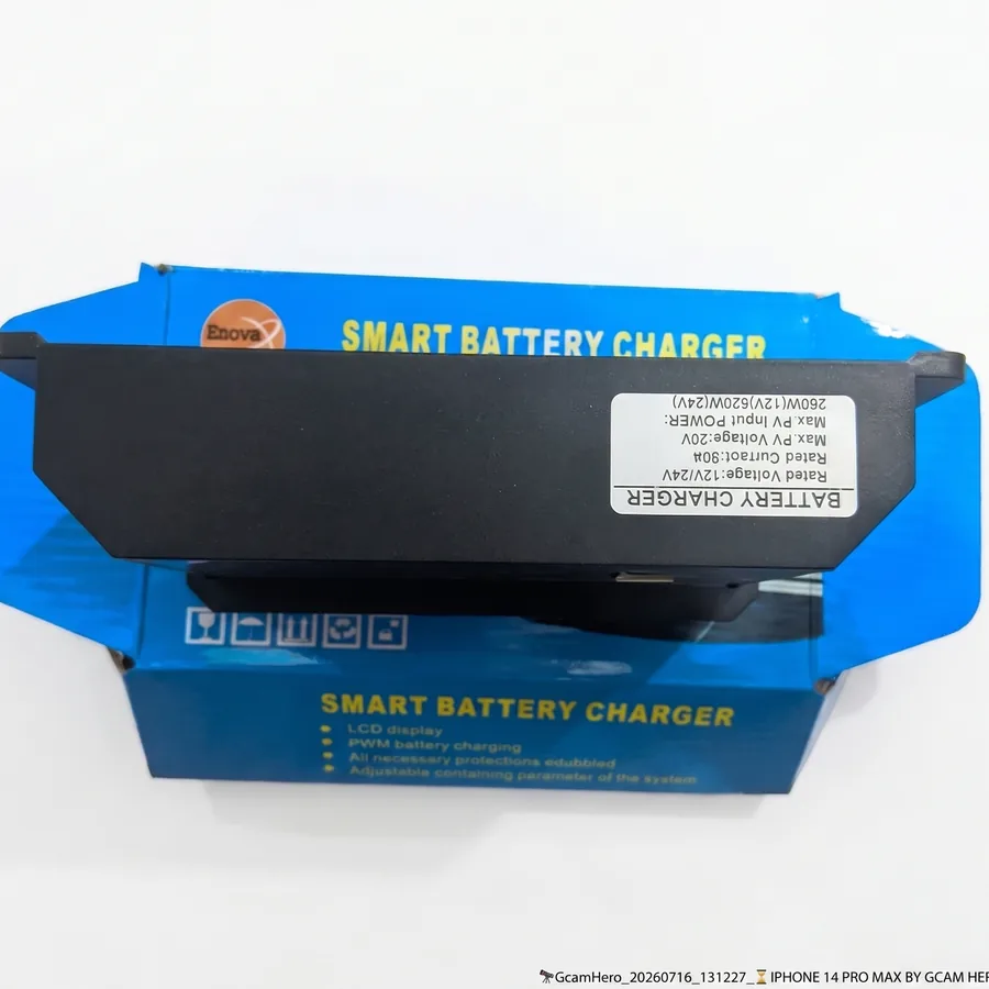 Side label showing the rated voltage, current, and solar input figures.