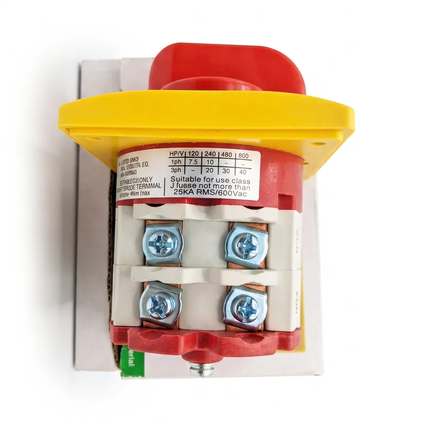 Screw terminals on copper busbars that tighten down for a firm connection at 40A.